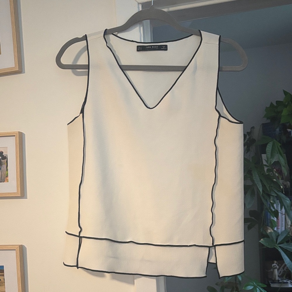 Zara White Sleeveless Shell with Black Trim